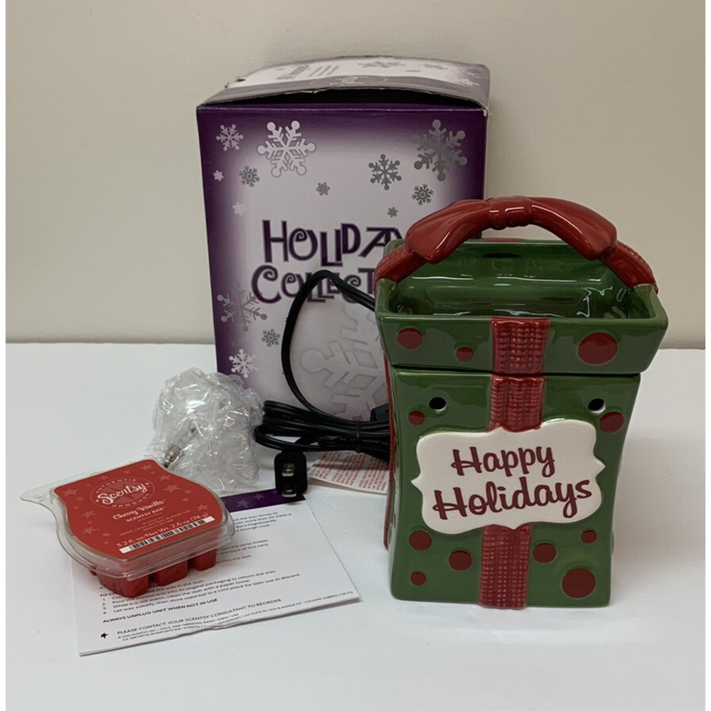 Retired Scentsy All Wrapped Up Full Size Warmer Holiday Collection 2010 NEW